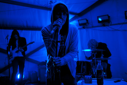 Alles in blau - Fotos: Rome Asleep live beim Maifeld Derby Festival 2012 in Mannheim 
