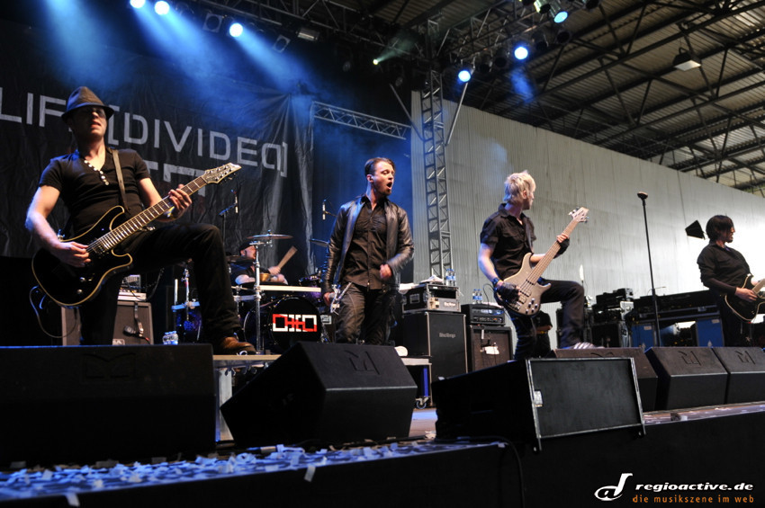 A Life Divided (live auf dem Wave-Gotik-Treffen 2012, Sonntag)